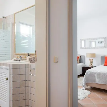 Sleeps 4 Air Con Wifi T480322 * Кинта-до-Лаго